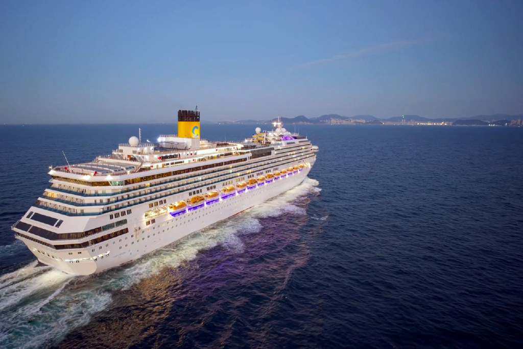 Navio Costa Serena