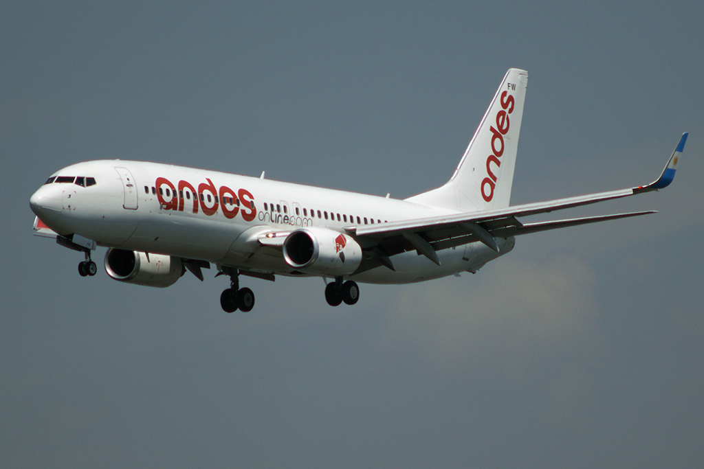 Boeing 737-800 da Andes (foto: Daniel R.Carneiro / DRC Imagem)