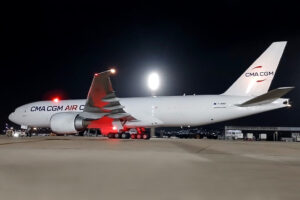 Boeing 777-200F da CMA CGM Air Cargo (foto: Leonardo Ferreira)