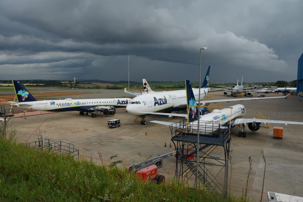 Hangar da Azul em Viracopos (foto: Daniel R.Carneiro / DRC Imagem)