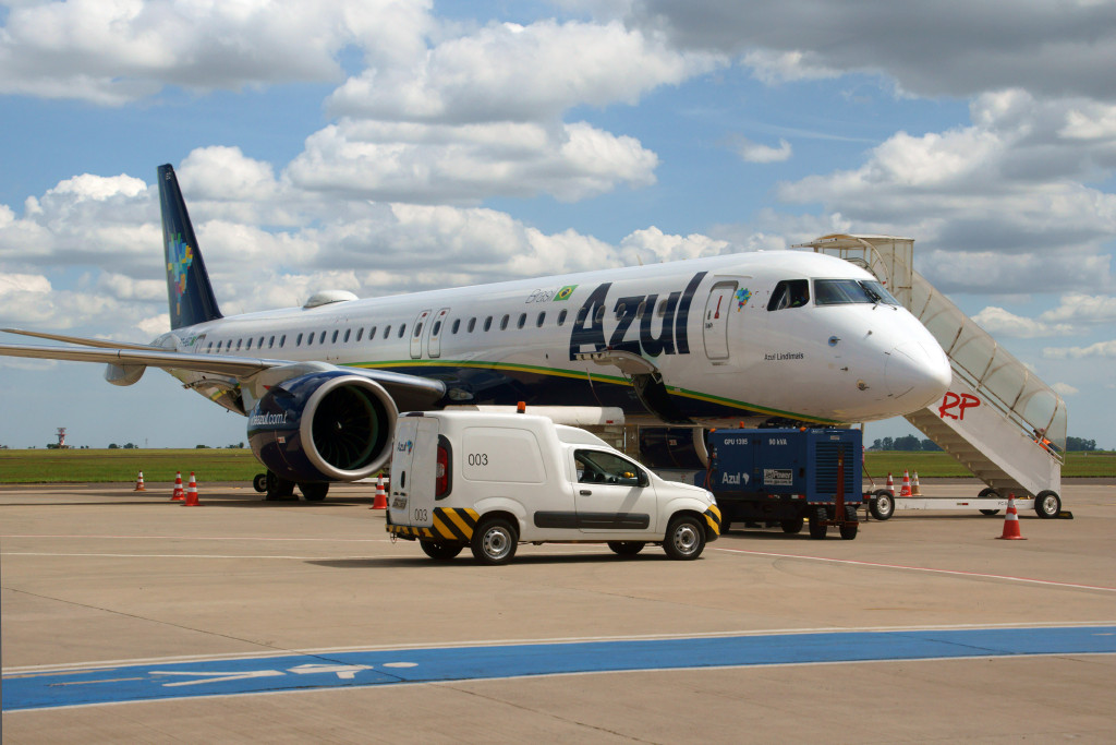 Embraer 195-E2 da Azul (foto: Daniel R.Carneiro / DRC Imagem)