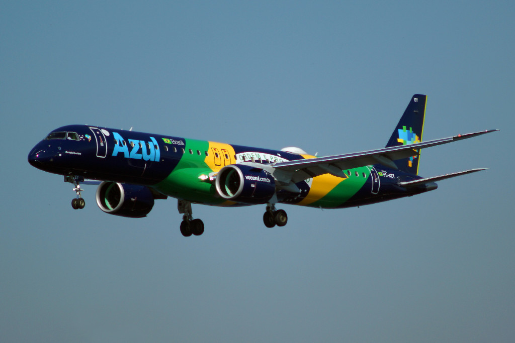 FlightSafety International fornecerá novo simulador de voo completo de Embraer E190-E2 à Azul