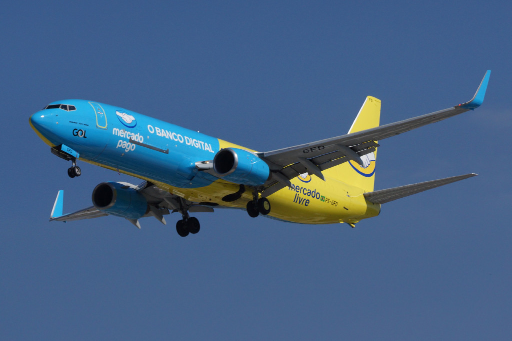 Boeing 737-800 cargueiro da GOL operando voos para o MercadoLivre (foto: Daniel R.Carneiro / DRC Imagem)
