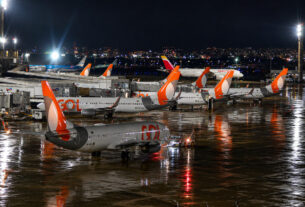 Aeroporto do Galeão, no Rio de Janeiro, à noite (foto: Daniel R.Carneiro / DRC Imagem)