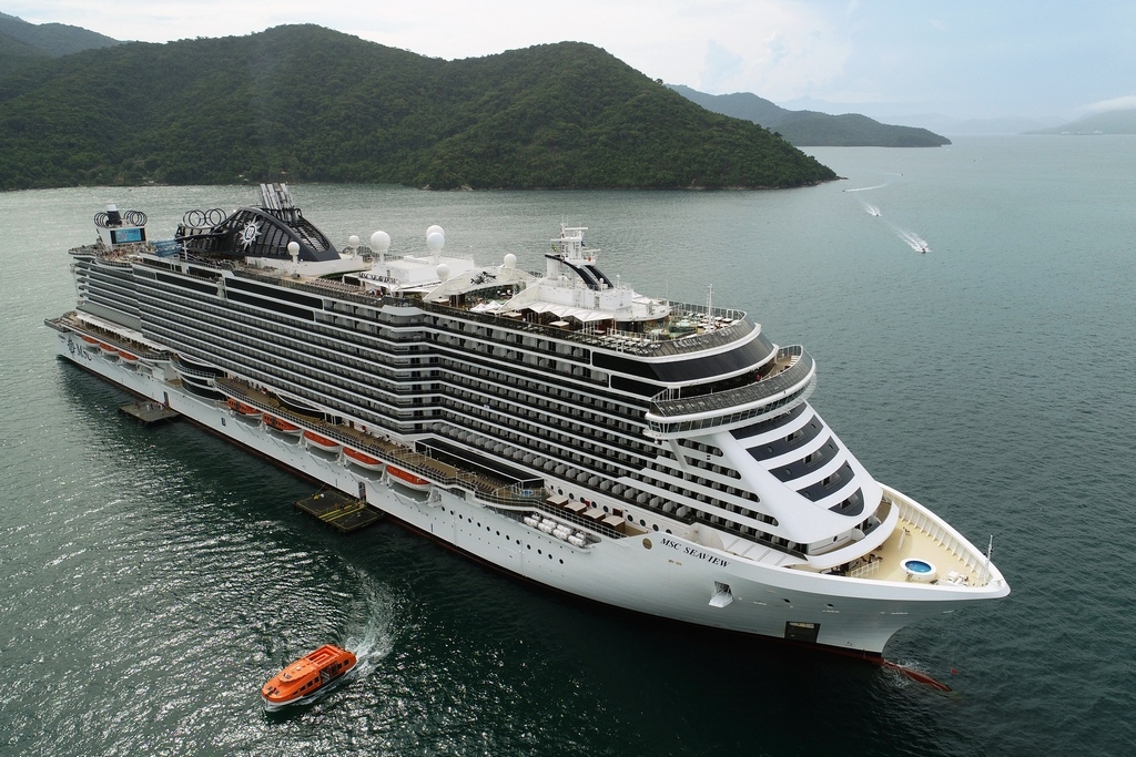MSC Seaview em Ilha Grande (foto: Daniel R.Carneiro / DRC Imagem)