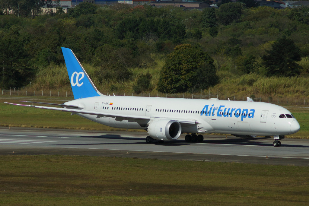Boeing 787-9 da Air Europa em Guarulhos (foto: Daniel R.Carneiro / DRC Imagem)