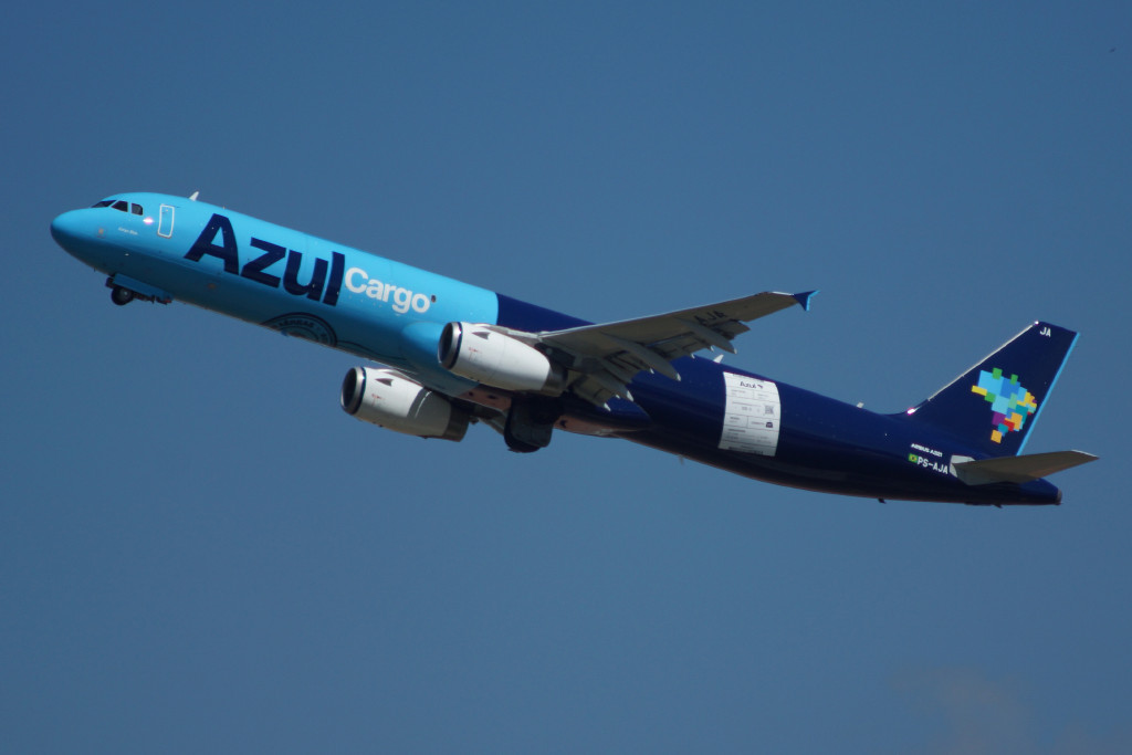 Airbus A321F da Azul Cargo (foto: Daniel R.Carneiro / DRC Imagem)