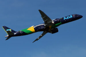 E195-E2 da Azul Linhas Aéreas (foto: Daniel R.Carneiro / DRC Imagem)