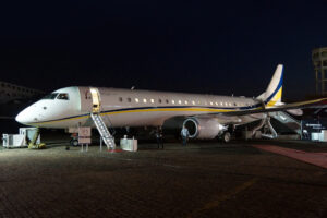 Jato executivo Lineage 1000 (foto: Daniel R.Carneiro / DRC Imagem)