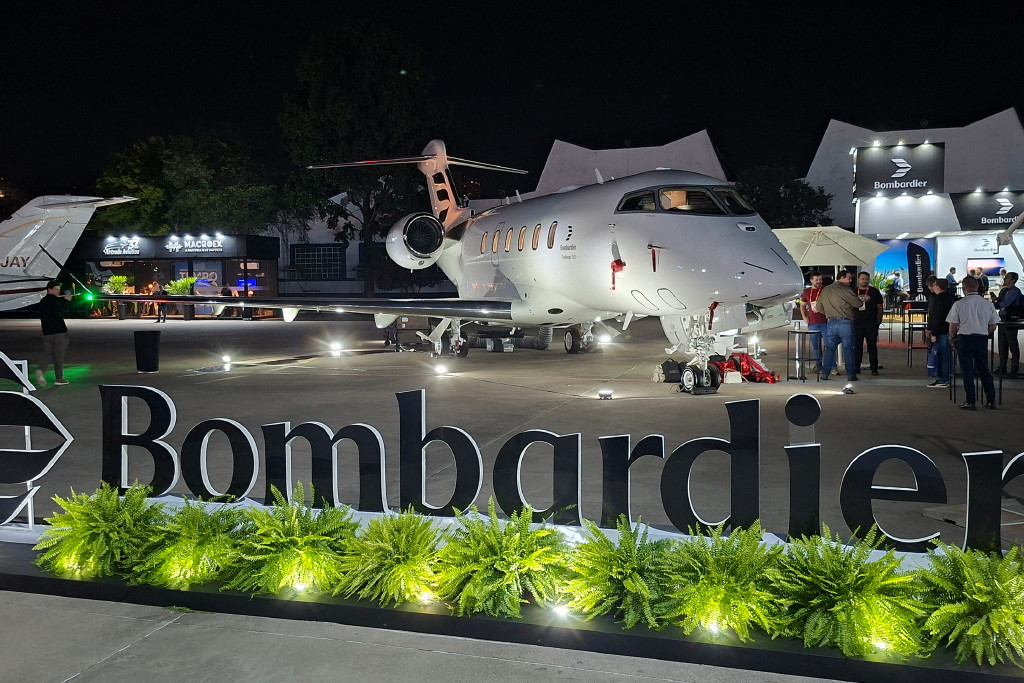 Bombardier Challenger 3500 (foto: Daniel R.Carneiro / DRC Imagem)