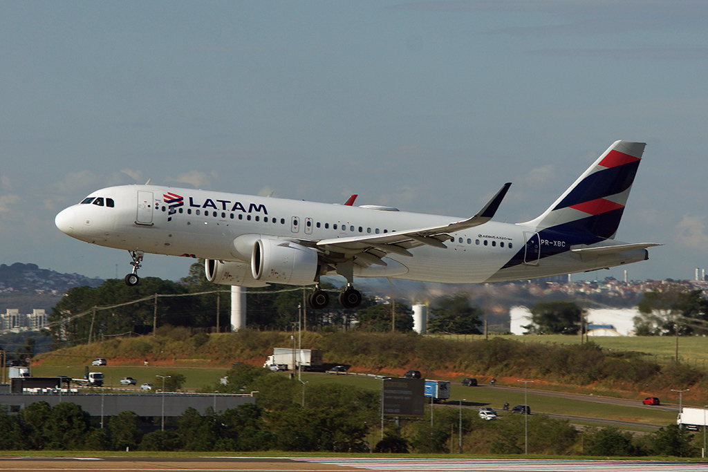 Airbus A320neo da LATAM (foto: Daniel R.Carneiro / DRC Imagem)
