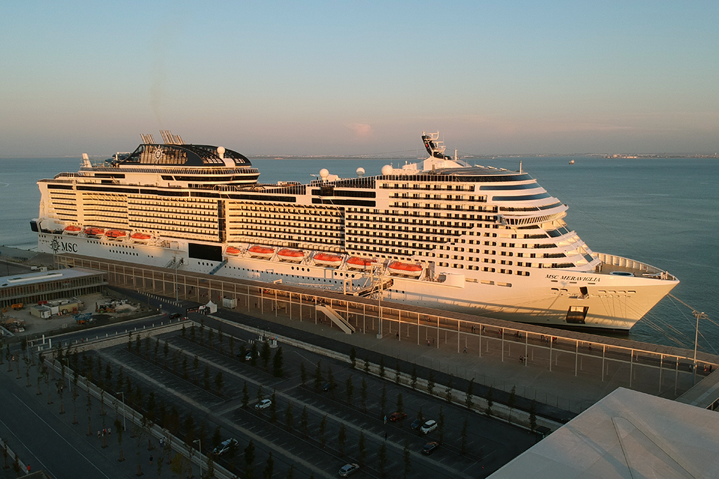 MSC Meraviglia em Lisboa (foto: Daniel R.Carneiro / DRC Imagem)