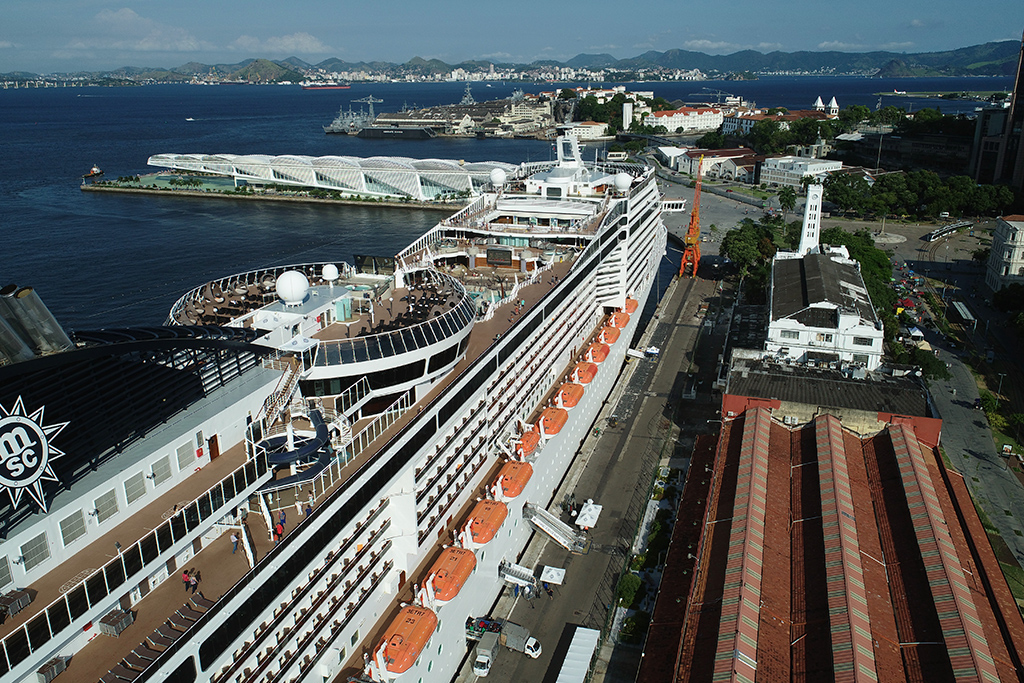 Navios no Pier Mauá, Rio de Janeiro (Daniel R.Carneiro / DRC Imagem)
