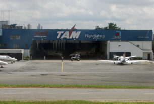 Hangar da TAM AE em Congonhas (foto: Daniel R.Carneiro / DRC Imagem)
