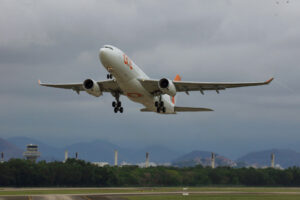 Airbus A330-200 EC-MAJ da Wamos Air nas cores da GOL (foto: Daniel R.Carneiro / DRC Imagem)