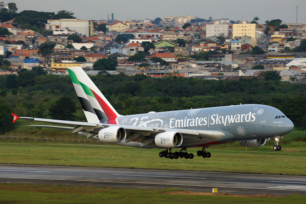 Airbus A380 da Emirates (foto: Daniel R.Carneiro / DRC Imagem)