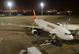 Airbus A330-300 da Iberia no Rio de Janeiro (foto: Daniel R.Carneiro / DRC Imagem)