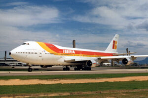 Boeing 747-200 da Iberia no Galeão, Rio de Janeiro (foto: Daniel R.Carneiro / DRC Imagem)