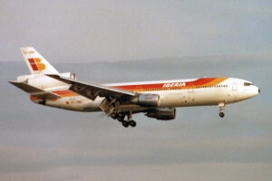 McDonnell Douglas DC-10-30 da Iberia no Galeão, Rio de Janeiro (foto: Daniel R.Carneiro / DRC Imagem)