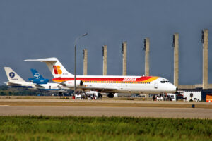 McDonnell Douglas DC-9-30 da Iberia no Galeão, Rio de Janeiro (foto: Daniel R.Carneiro / DRC Imagem)