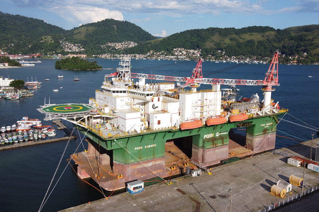 Hotel flutuante offshore Posh Xanadu (foto: Daniel R.Carneiro / DRC Imagem)