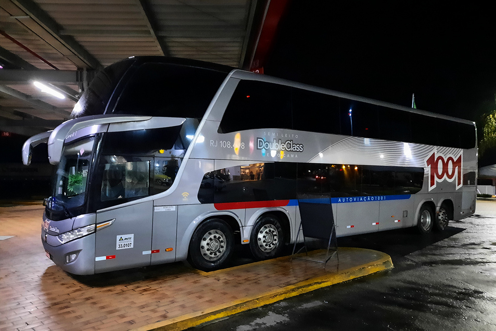 Ônibus da 1001 (foto: Daniel R.Carneiro / DRC Imagem)