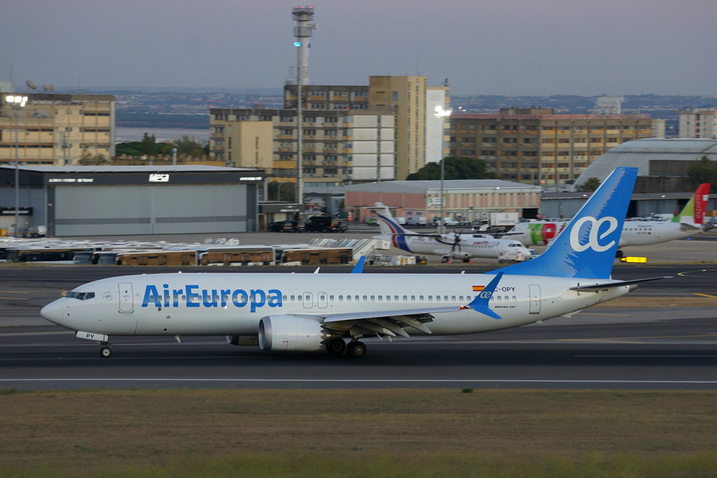 Boeing 737-MAX8 da Air Europa (foto: Daniel R.Carneiro / DRC Imagem)