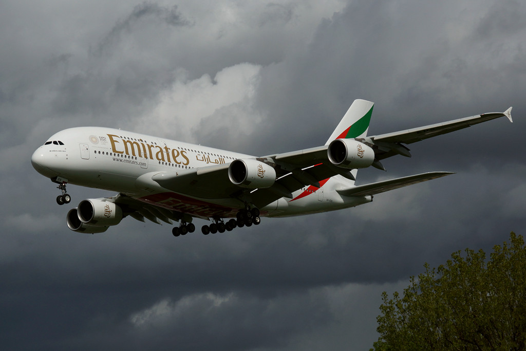 Airbus A380 da Emirates em London/Heathrow (foto: Daniel R.Carneiro / DRC Imagem)
